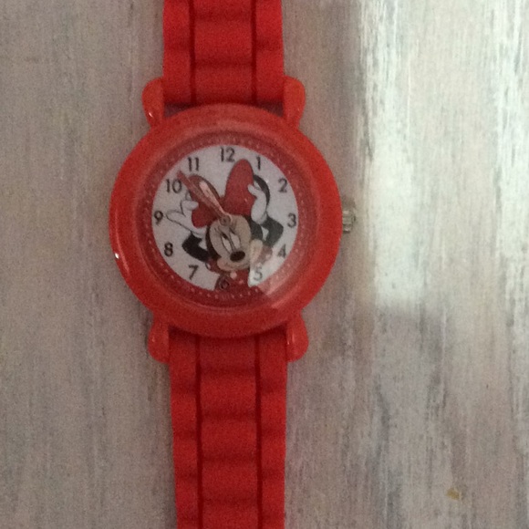 Minnie Mouse watch 🚂🚄 - Picture 2 of 5